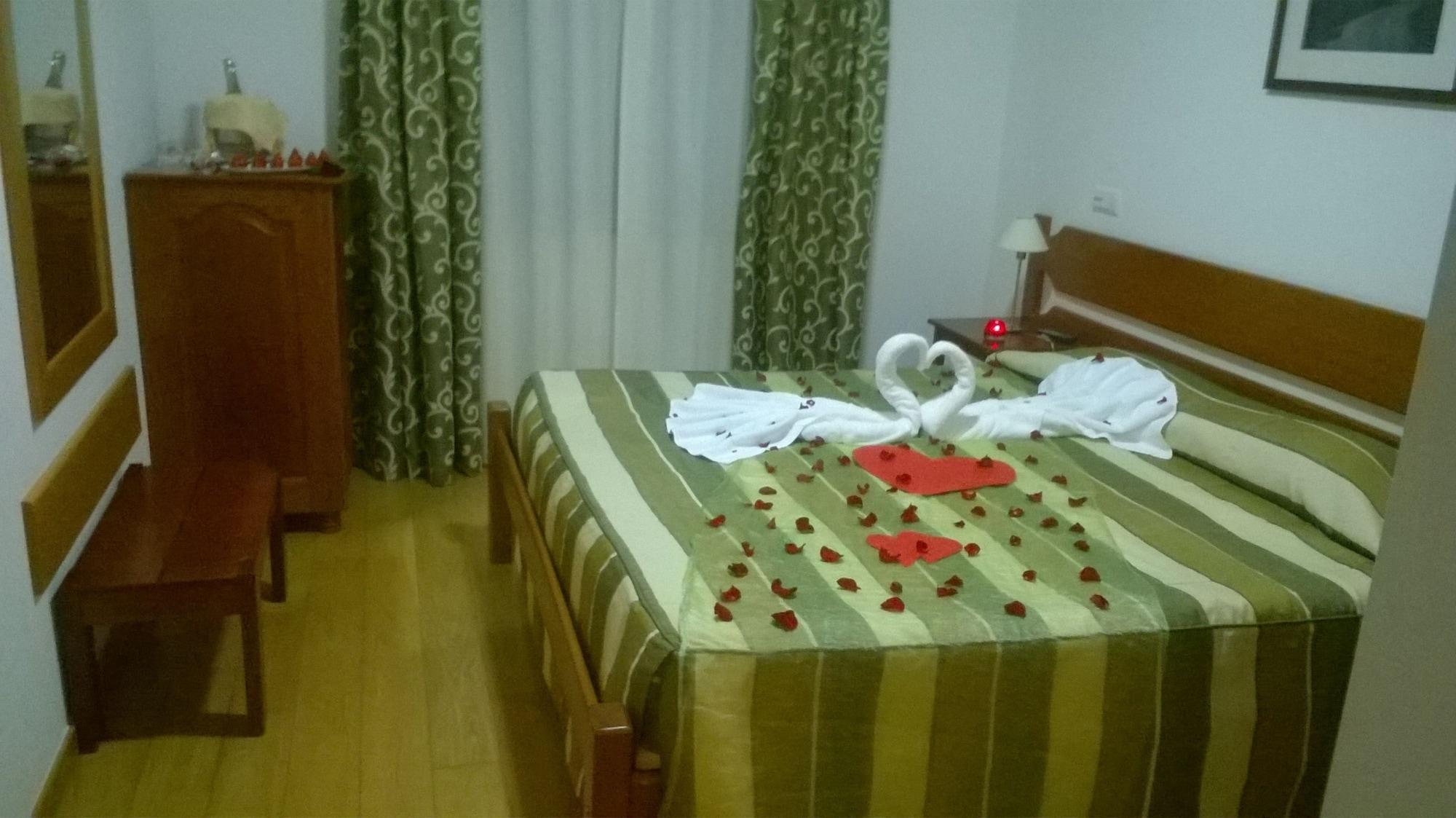 Hotel Albergaria Senhora Do Espinheiro Seia Buitenkant foto